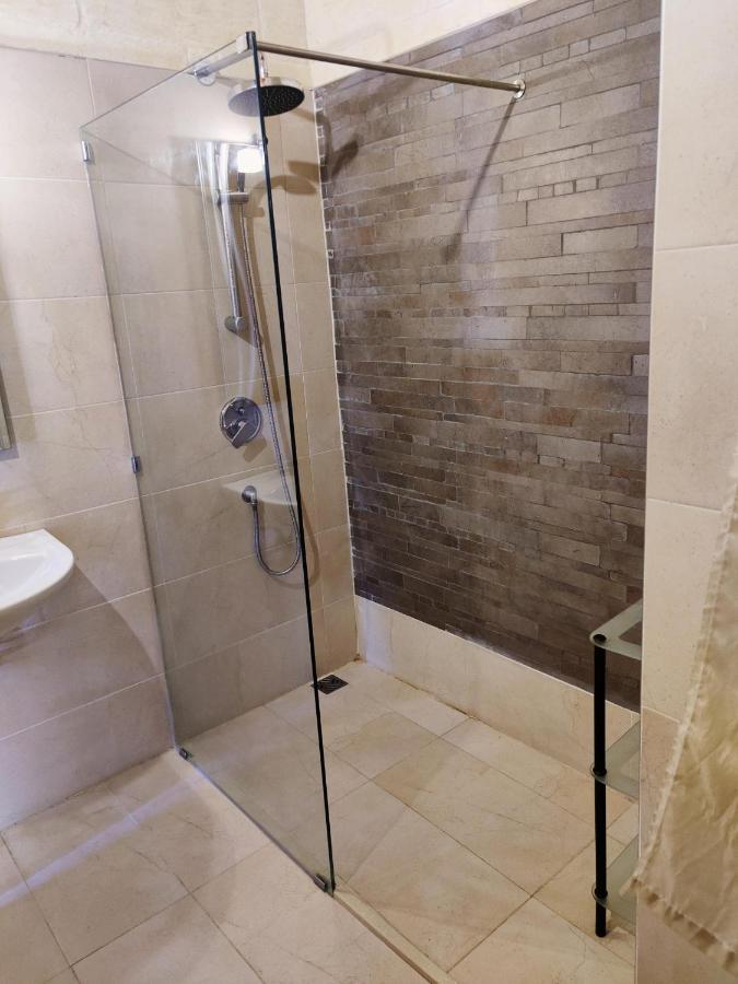 Rosehill Bed And Breakfast Шаара Екстер'єр фото